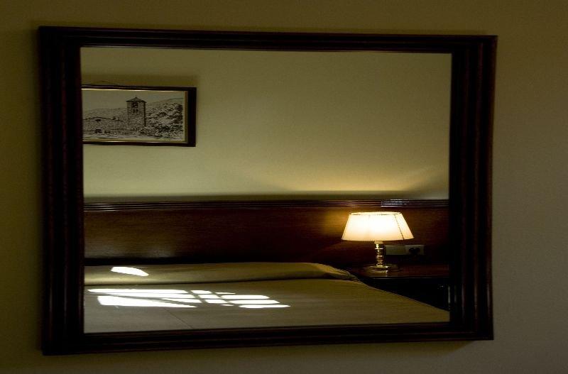 Hotel Santa Barbara De La Vall D'אורדינו מראה חיצוני תמונה