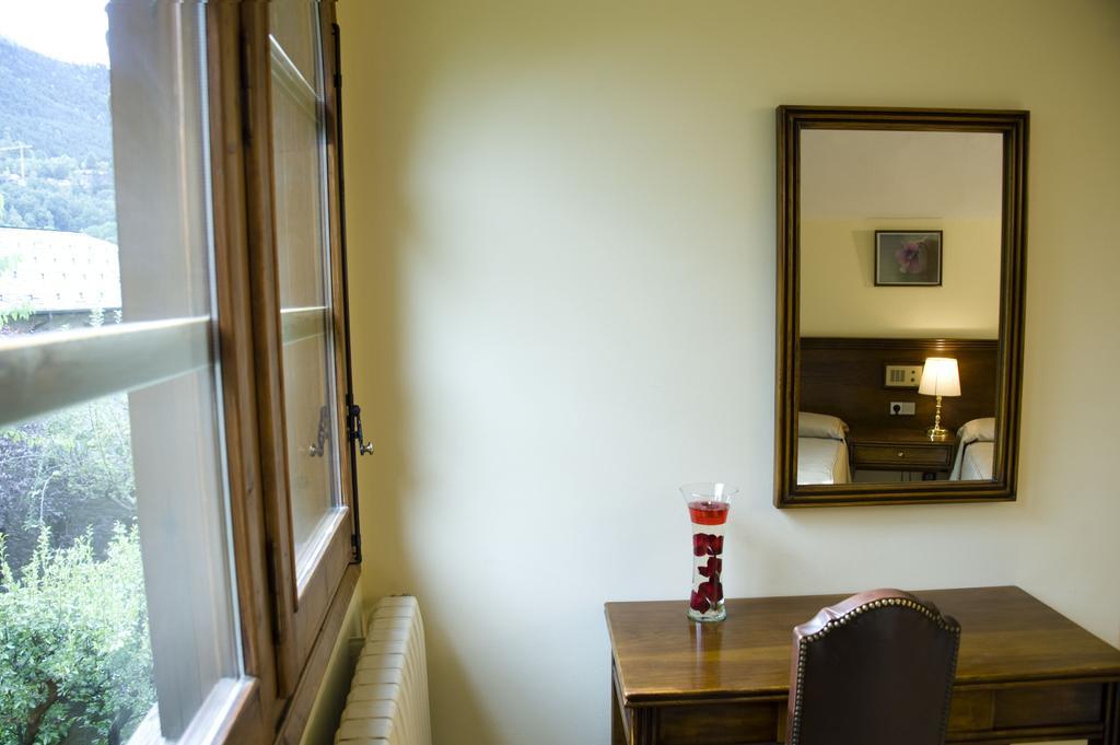 Hotel Santa Barbara De La Vall D'אורדינו מראה חיצוני תמונה