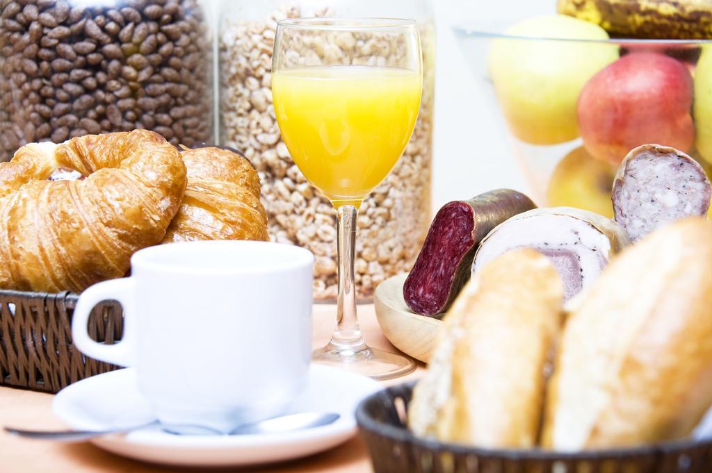 Hotel Santa Barbara De La Vall D'אורדינו חדר תמונה