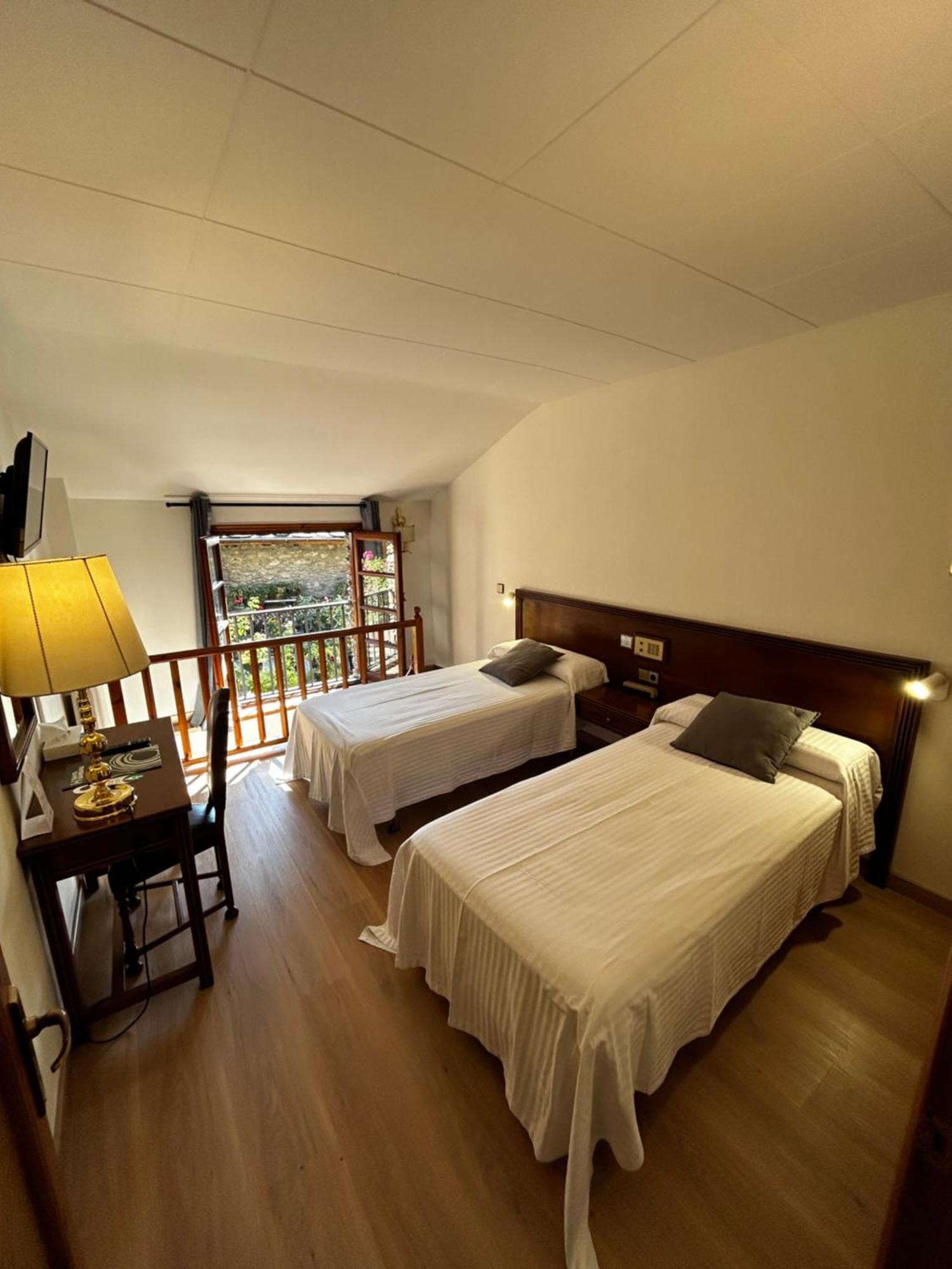 Hotel Santa Barbara De La Vall D'אורדינו מראה חיצוני תמונה