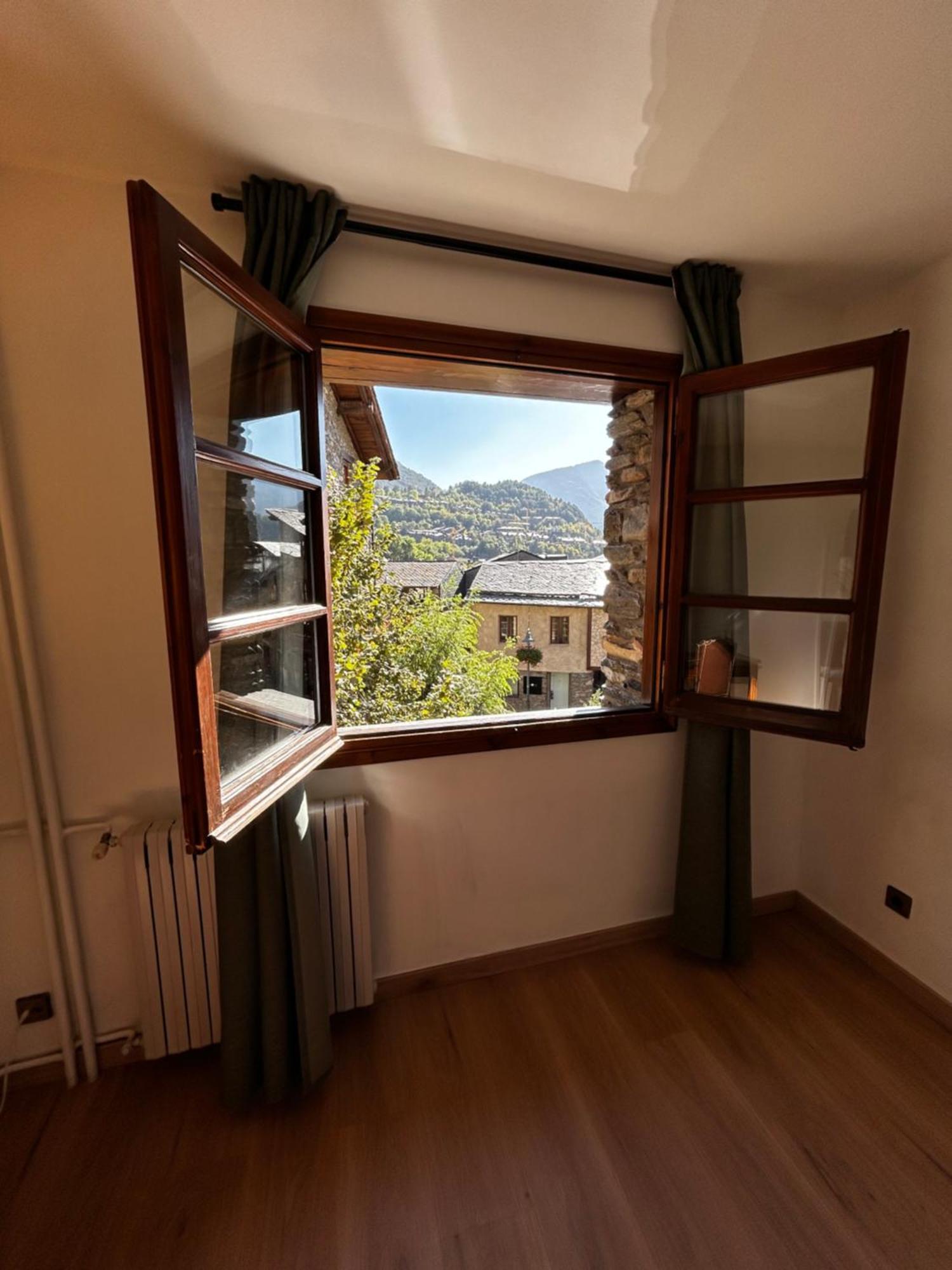 Hotel Santa Barbara De La Vall D'אורדינו מראה חיצוני תמונה