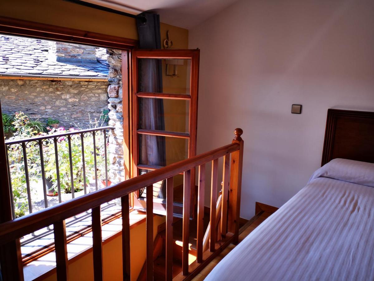 Hotel Santa Barbara De La Vall D'אורדינו מראה חיצוני תמונה
